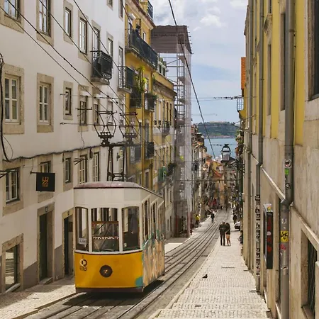 Bica Duplex | Walk To Chiado & Cais Do Sodre Apartman Lisboa