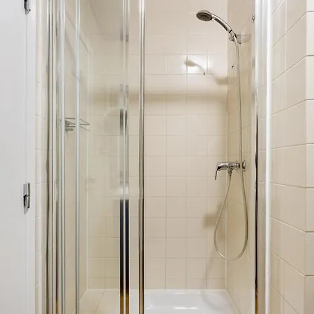 Bica Duplex | Walk To Chiado & Cais Do Sodre Apartment